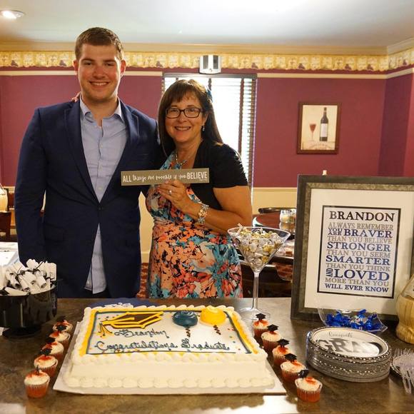 Meet your Posher, Julie - Picture 1 of 1